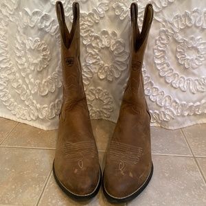 Ariat Cowboy boots